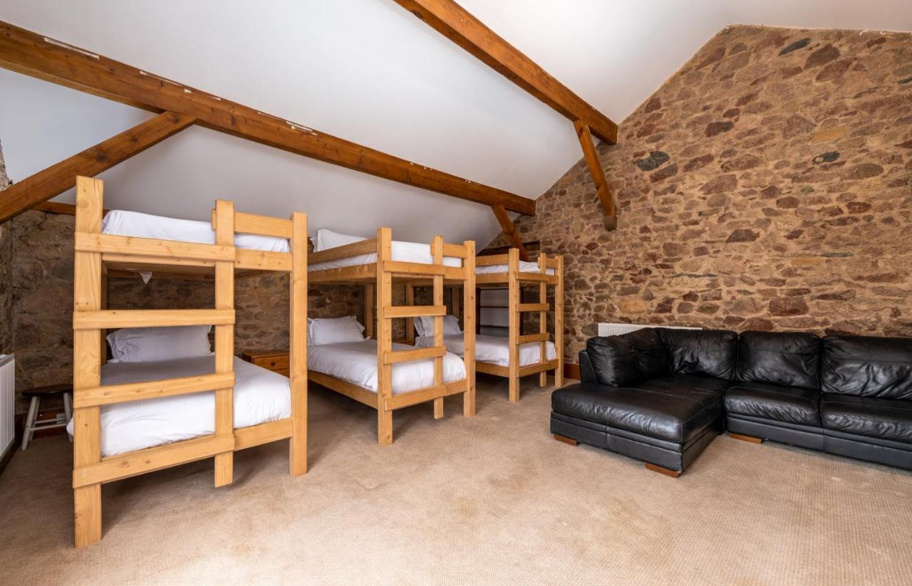 Bed and Breakfast Muncaster Castle Coachman'S Quarters à Ravenglass Extérieur photo