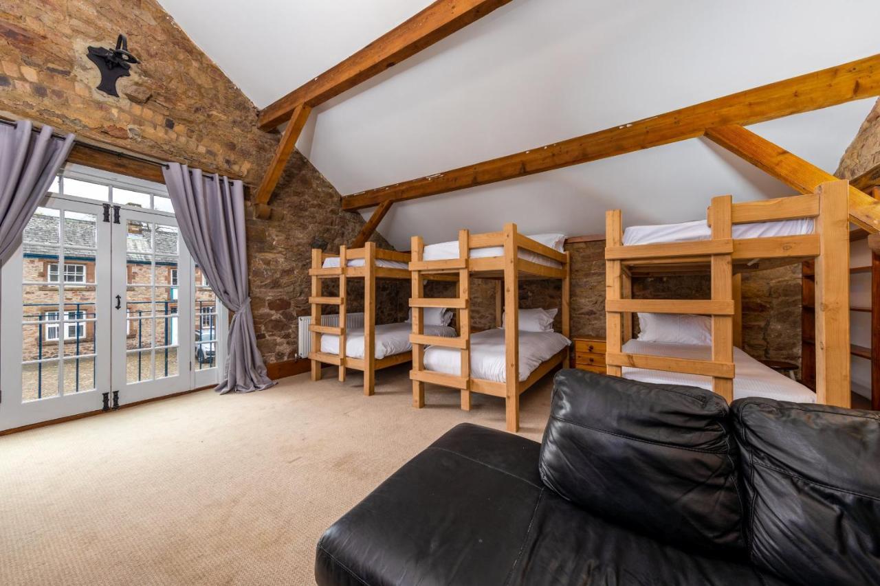Bed and Breakfast Muncaster Castle Coachman'S Quarters à Ravenglass Extérieur photo