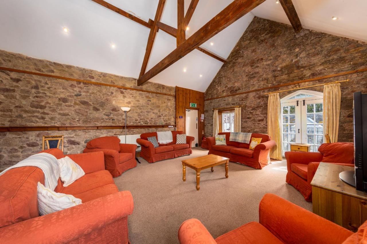 Bed and Breakfast Muncaster Castle Coachman'S Quarters à Ravenglass Extérieur photo